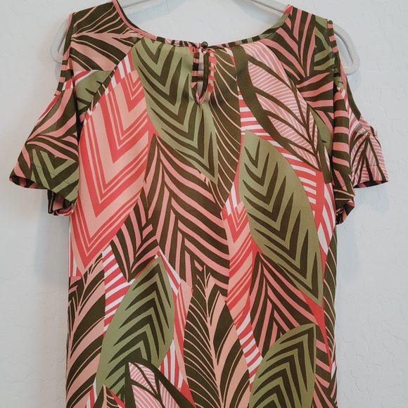 C Cold Shoulder Plant Print Dress Size Small - Picture 3 of 15
